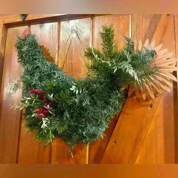 Handmade Chicken Christmas Wreath - Picture 3 of 5